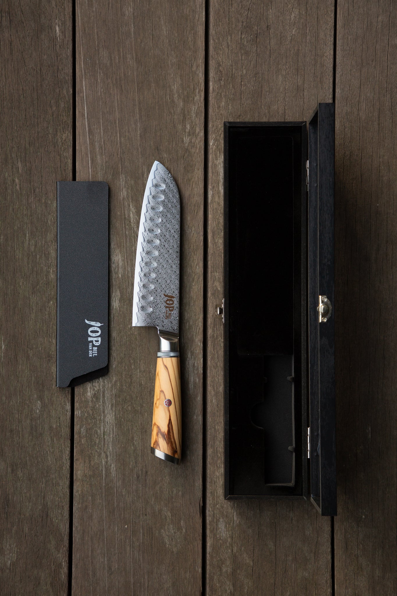 Santoku Keukenmes - 67-Laags Damascus Staal - Olijvenhout | Jop van der Bijl